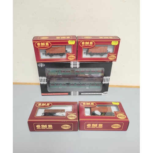 191 - Kernow Model Rail Centre. Exclusive 00 Gauge K1004 BR (SR) ex LSWR Gate Stock Twin Pack, comprising ... 