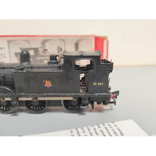 192 - South Eatern Finecast. Two 00 gauge model railway locomotive kits, one unassembled being a Class E1/... 