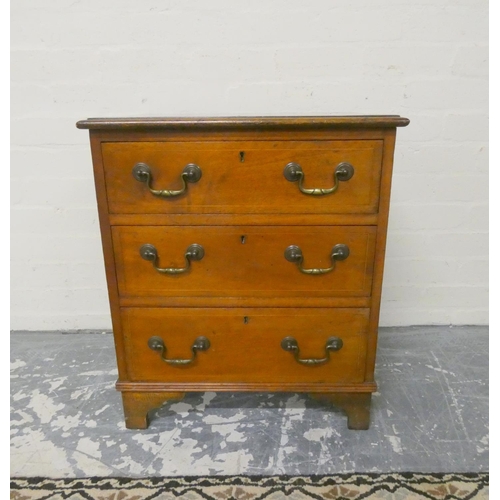 464 - Edwardian inlaid mahogany three drawer chest of drawers of small proportions in the Georgian style, ... 