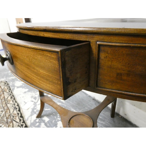 474 - Georgian mahogany bow-front corner washstand with raised half gallery top with circular aperture abo... 