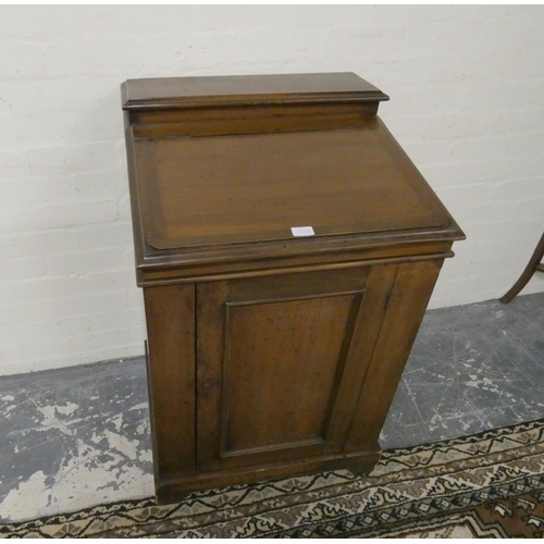 498 - Victorian mahogany clerks desk with hinged stationary top above hinged flap and door, 95cm high, 60c... 