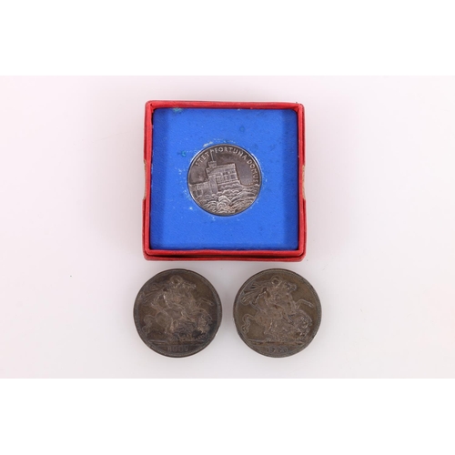 460 - UNITED KINGDOM UK Queen Victoria (1837-1901) silver crowns 1887 and 1900 LXIV and a King George V si... 