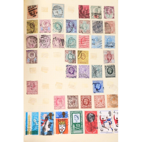 477 - Extensive stamp collection held in a green Stanley Gibbons Simplex album and loose, mostly 20th cent... 