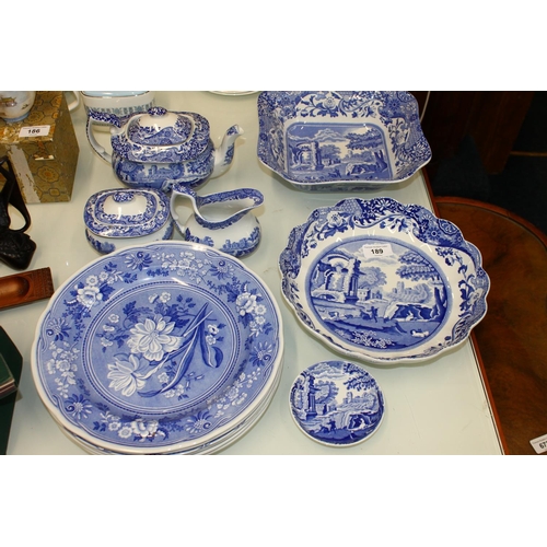 189 - Copeland Spode Italian dinner and teaware to include a teapot, a sugar and cream, a square section d... 