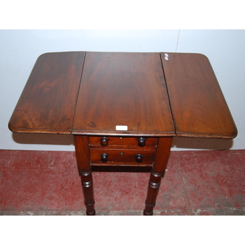 430 - 19th century mahogany work table with two short drawers and opposing drawer façades, drop sides, on ... 