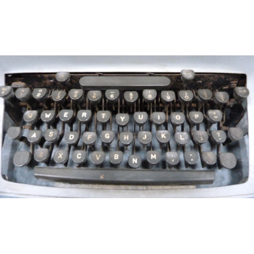 27 - Underwood Five typewriter, made in Canada.