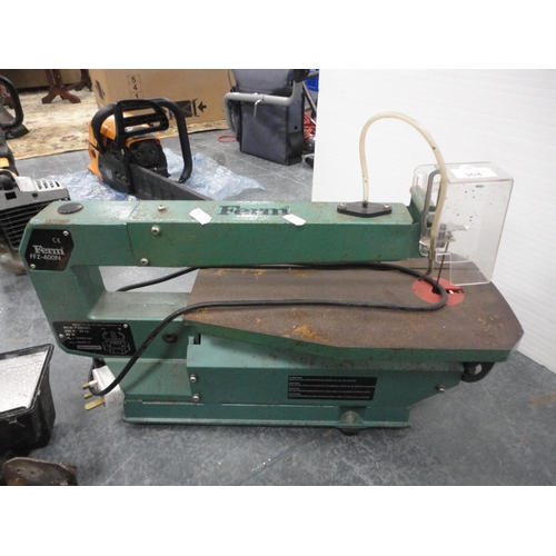 304 - Ferm FFZ-400N fret saw, angle poise lamp and two floodlights.