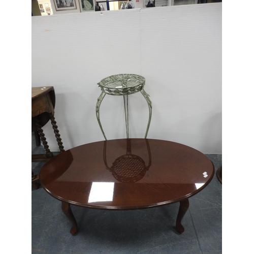 340 - Garden wrought iron plant stand and a modern oval coffee table.