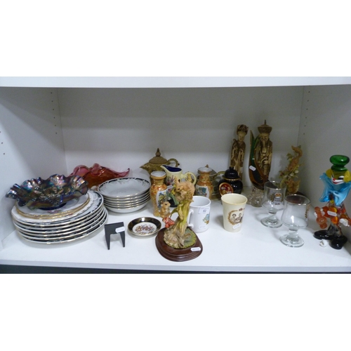 62 - Murano-style glass bird model, similar dish, clown and two Leonardo Collection mouse figures, plates... 