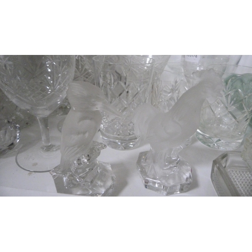 78 - Glassware to include a Georgian-style decanter, assorted crystal glasses, green glass bottle, glass ... 