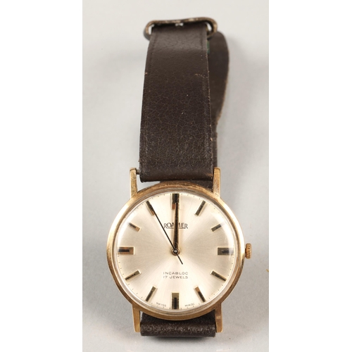 125 - Gold Roamer Gents watch, engraved on back, with guarantee dated 25.1.1977