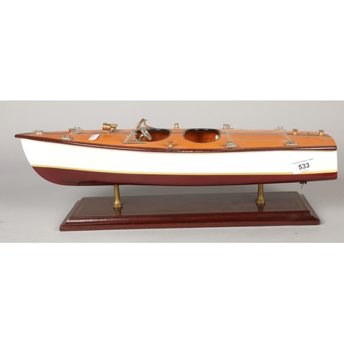 533 - Boat model, possibly Riva