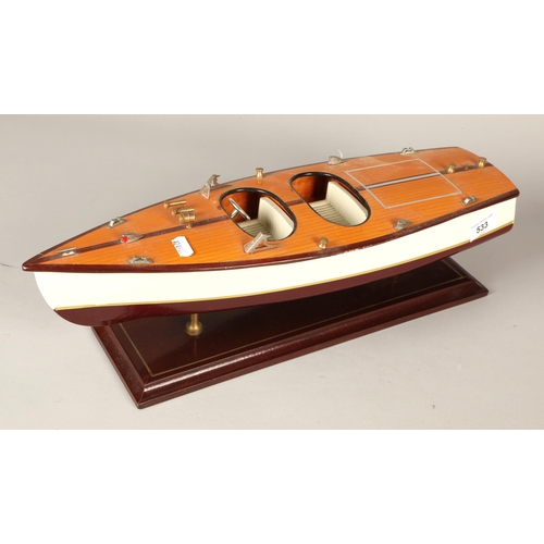 533 - Boat model, possibly Riva