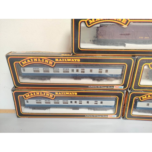 194 - Mainline. Seven boxed 00 gauge rolling stock carriages to include three BSK Brake Second Corridor in... 