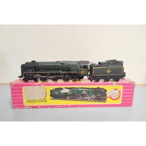 203 - Hornby / Hornby Dublo. Box containing a large collection of 00 gauge rolling stock models to include... 