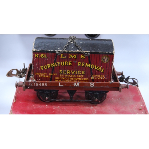 277 - Five Hornby by Meccano O gauge coaches and wagons comprising two French Voiture no. 1 coaches, 3113,... 