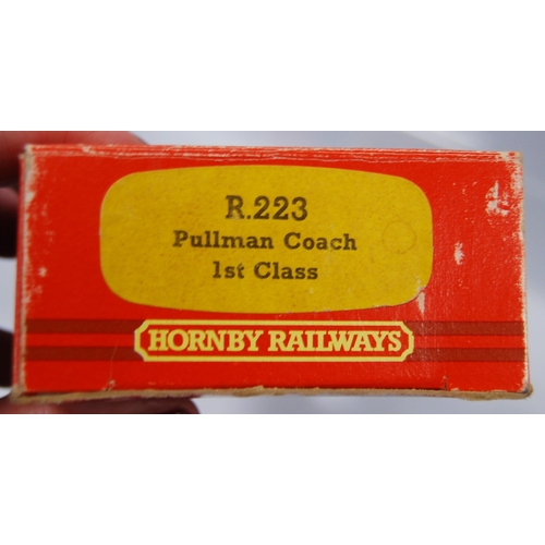 279 - Group of Hornby OO gauge scale models to include R.229 Lucille Pullman car, R.233 Pullman coach brak... 