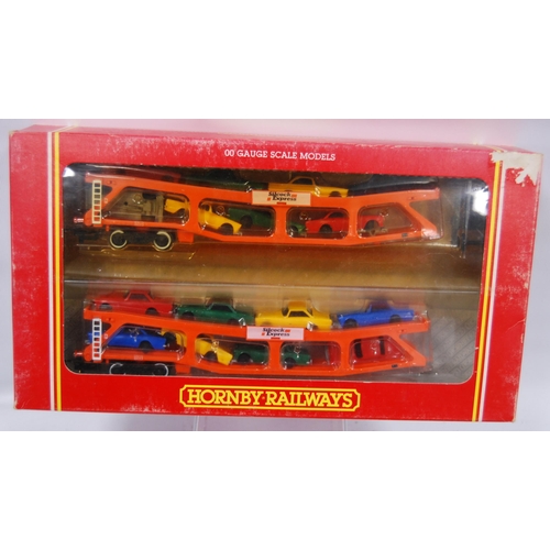 286 - Group of Hornby and Tri-ang OO gauge scale models and wagons to include R.739 breakdown 75 ton crane... 