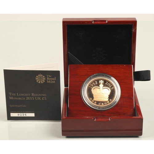 158 - The Royal Mint Gold proof crown. The Longest Reigning Monarch 2015, with case, 39.94 grams no 226/15... 