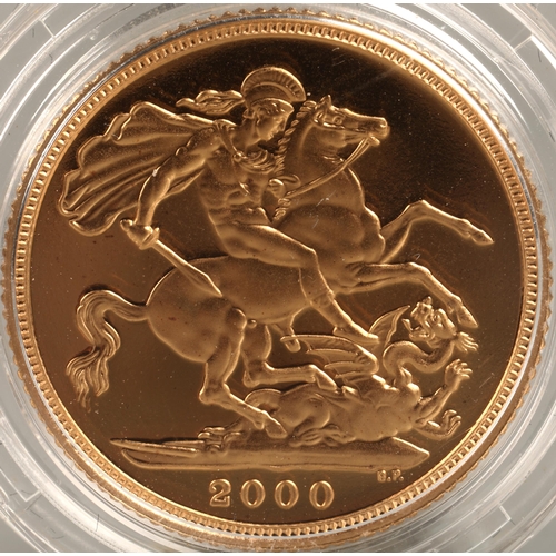 129 - Gold proof sovereign 2000 with case and outer box, 8 grams.