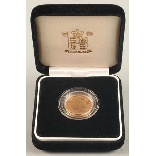 129 - Gold proof sovereign 2000 with case and outer box, 8 grams.