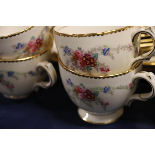 25 - Grosvenor China floral and gilt decorated teaset.