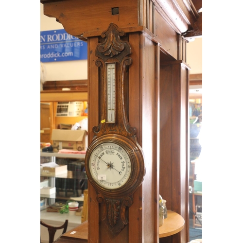 95 - Early 20th century oak framed wheel barometer.