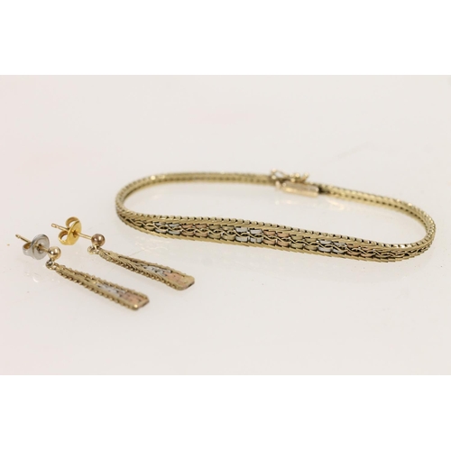 518 - 9ct gold tri-colour bracelet and earrings set, 11g