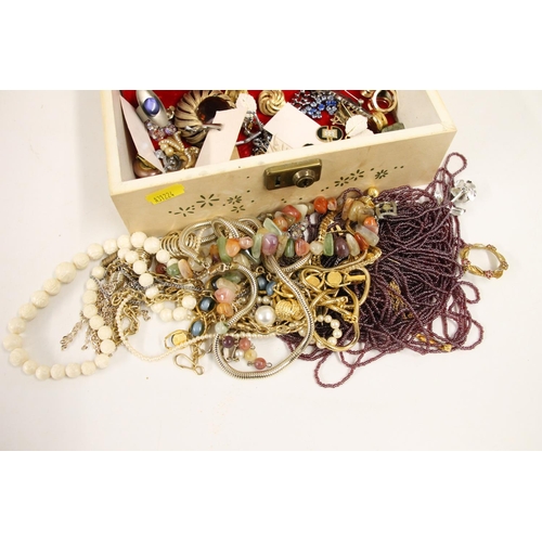 550 - Costume jewellery including beaded necklaces, greyhound brooch, garnet and yellow metal tie pin, ena... 