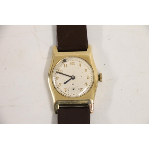 573 - Vintage Marc Favre Swiss 14ct gold gentlemans wristwatch, personalised inscription to rear case (wor... 