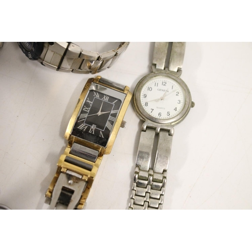 581 - Vintage gents wristwatches including Casio Waveceptor, Christian Lars, Pulsar Chronograph 100m etc. ... 