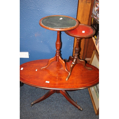 672 - Mahogany coffee table and two tea tables.