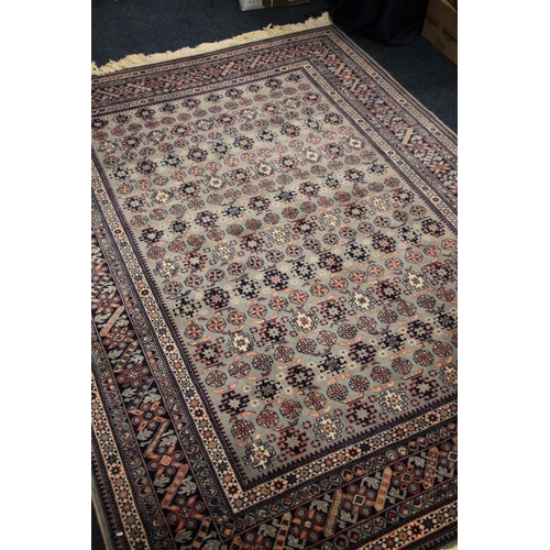 686 - Persian Kashan fringed rug, 240cm x 172cm.