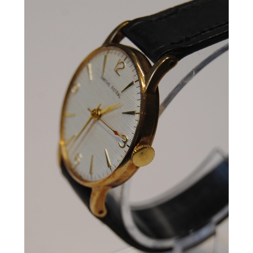 184 - Gent's Smith's Astral watch, 9ct gold, 1963, manual, 31mm, on strap.