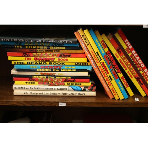 321 - Childrens' annuals to include The Dandy, The Beano, etc.