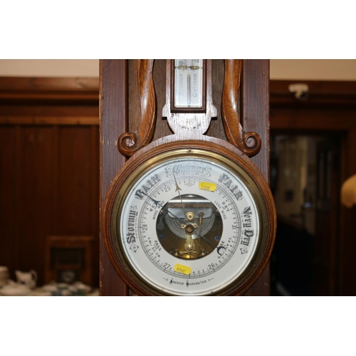 667 - Wheel barometer.