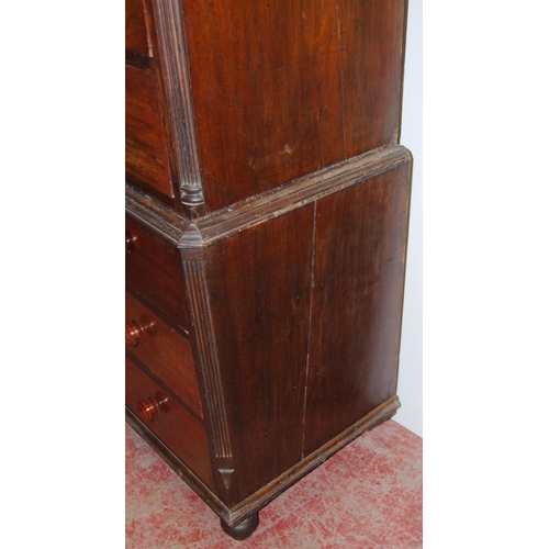 435 - George III mahogany chest on chest, c. late 18th/early 19th century, the top section with two short ... 