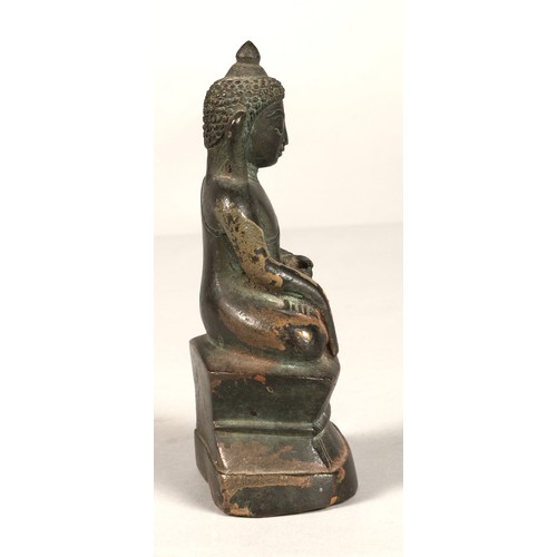 203 - Bronze figure of Buddha Shakyamuni, 17cm high.