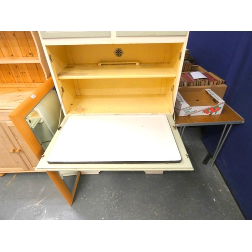 527 - Vintage, Wellmayed 1950's kitchen cupboard.