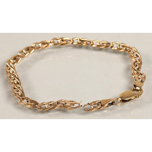 64 - 9ct gold twist bracelet (broken clasp), 3.6g