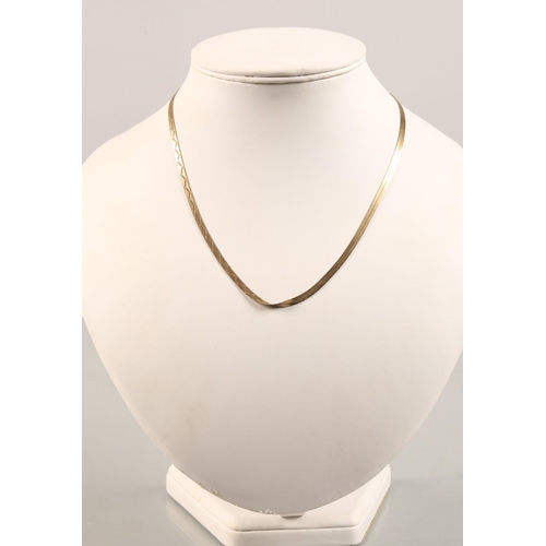 69 - 9ct gold necklace, 5.7g