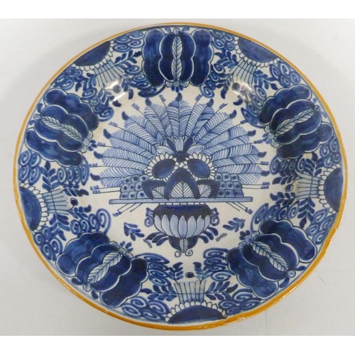 226 - 18th century Delft blue and white pottery faience peacock plate, underglazed in blue on a white grou... 