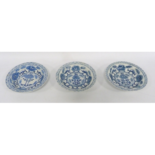 204 - Three Chinese Kraak porcelain shallow blue and white dishes (Kangxi), c. early 18th century, undergl... 