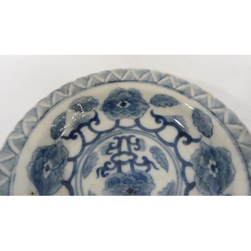 204 - Three Chinese Kraak porcelain shallow blue and white dishes (Kangxi), c. early 18th century, undergl... 