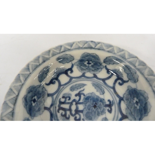 204 - Three Chinese Kraak porcelain shallow blue and white dishes (Kangxi), c. early 18th century, undergl... 