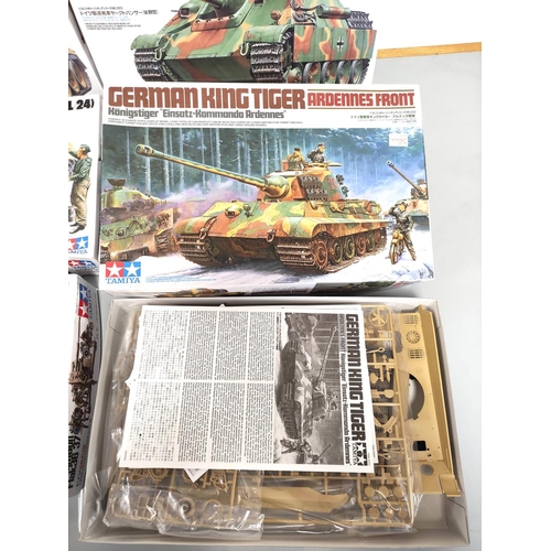 106 - Tamiya. Group of 1:35 scale models to include German Tiger I Tank No 194, Tank Destroyer Jagdpanther... 