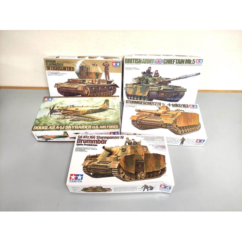 108 - Tamiya. Group of 1:35 scale models to include British Army Chieftain Mk.5 No 68, SdKfz163 No 87, Fla... 