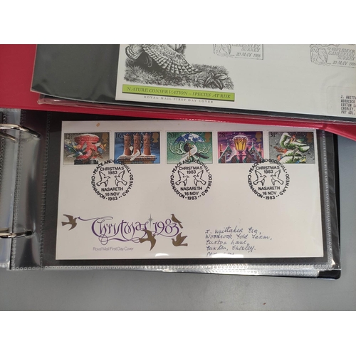 409 - Box containing a large quantity of presentation packs and first day covers dating from the 1960s-90s... 