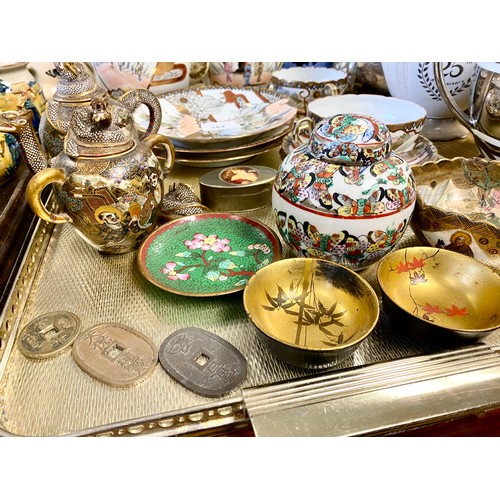 284 - Oriental-style part tea service, small ginger jar, trinket box with lady design, etc