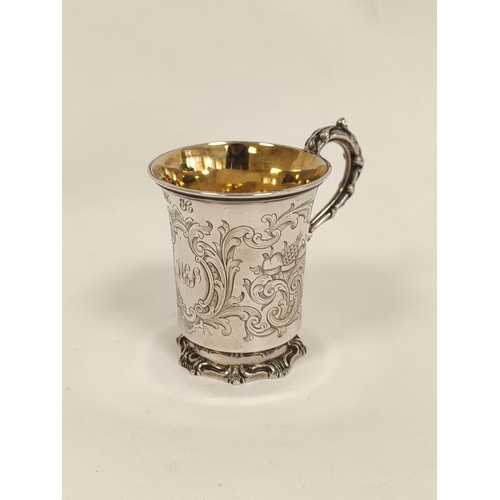 92 - Silver christening mug with engraved scrolls upon similar embossed foot, 1840. 155g, 5oz.